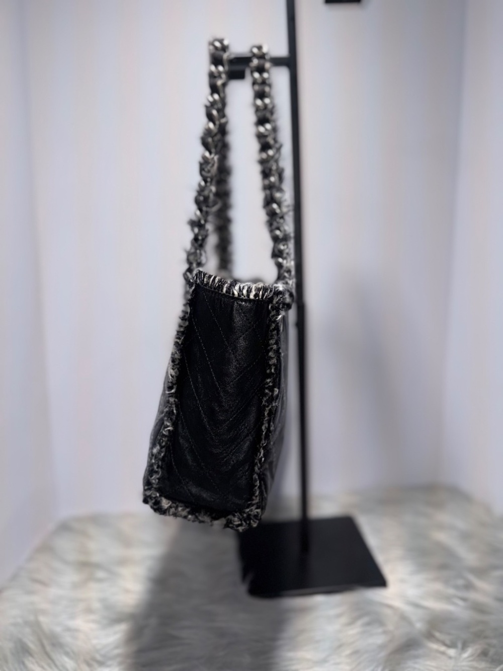 Chanel Large Tweedy Tote Bag~EUC - Picture 4 of 16